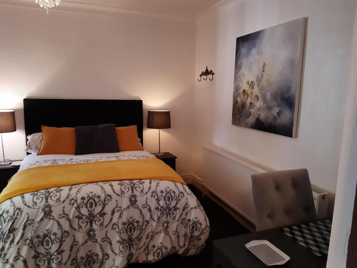 Heatherlea Guest House Wilmslow Buitenkant foto